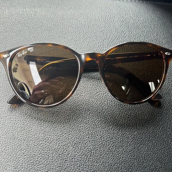 Ray-Ban | Accessories | Nothing Wrong With Them I Have Wore  display picture 1